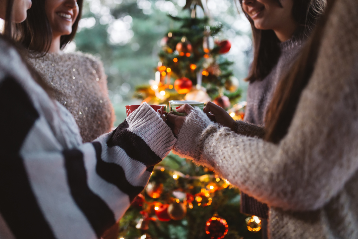 4 Tips For Dealing With Awkward Holiday Party Conversations